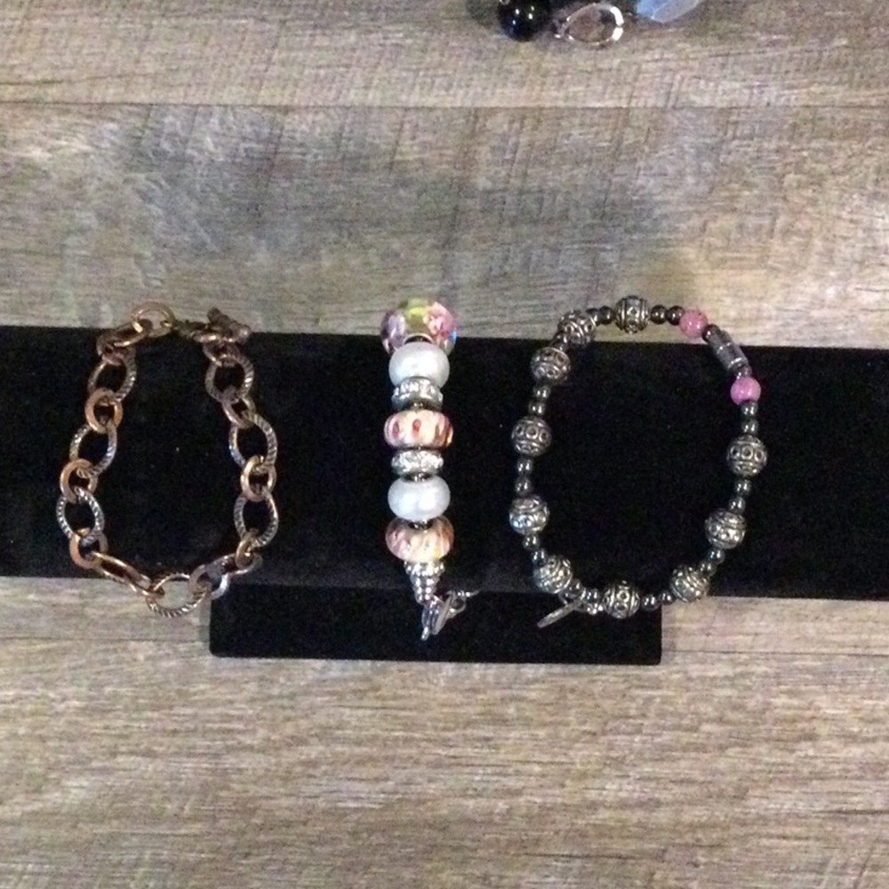 Elegant Mixed Metal and Beaded Bracelet Set